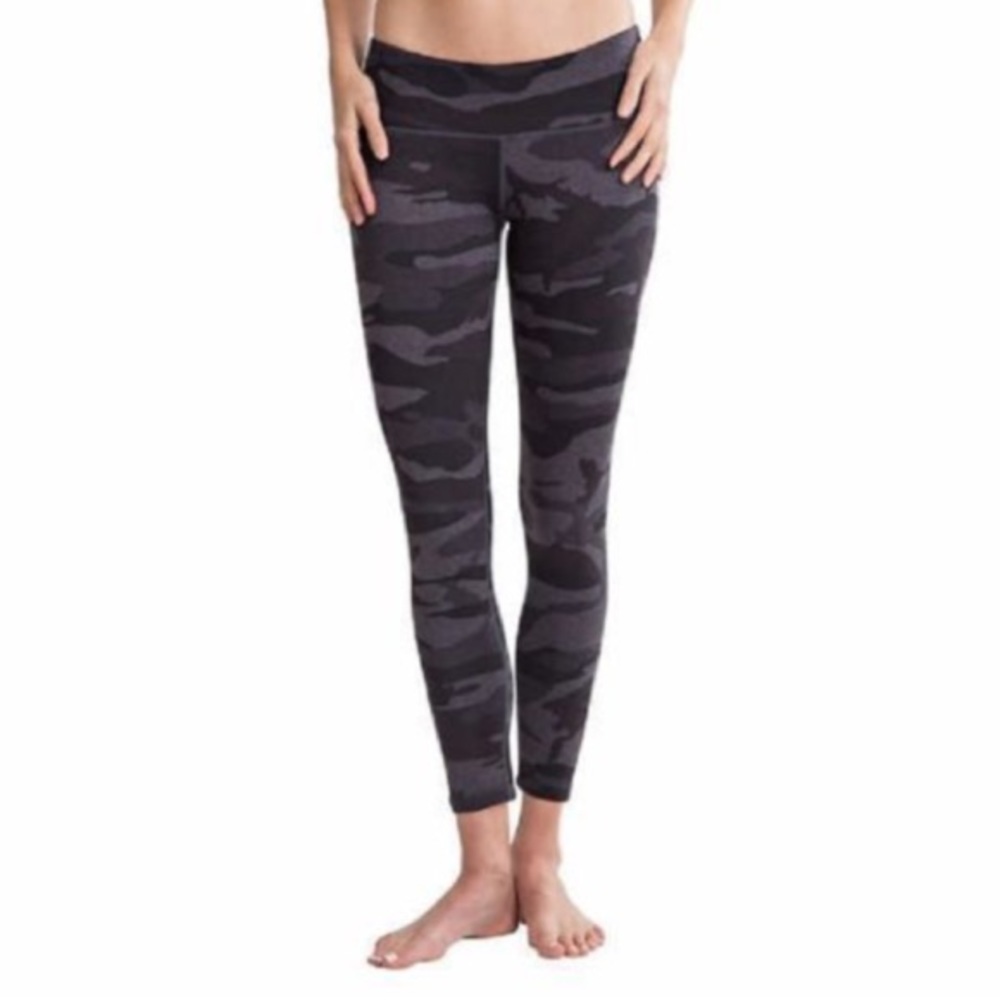 TUFF Athletics MEDIUM Zipper Pocket Legging Pant Grey Mix Camo Like New